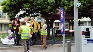 vlcsnap-PAM10 vlcsnap-PAM10